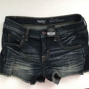 Massimo Boyfriend Jean Shorts Midrise 00 Cut Bottom